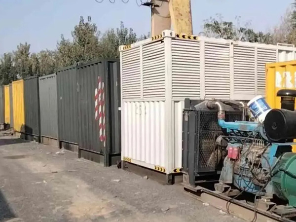 颍上200KW柴油发电机机组每小时油耗是多少？